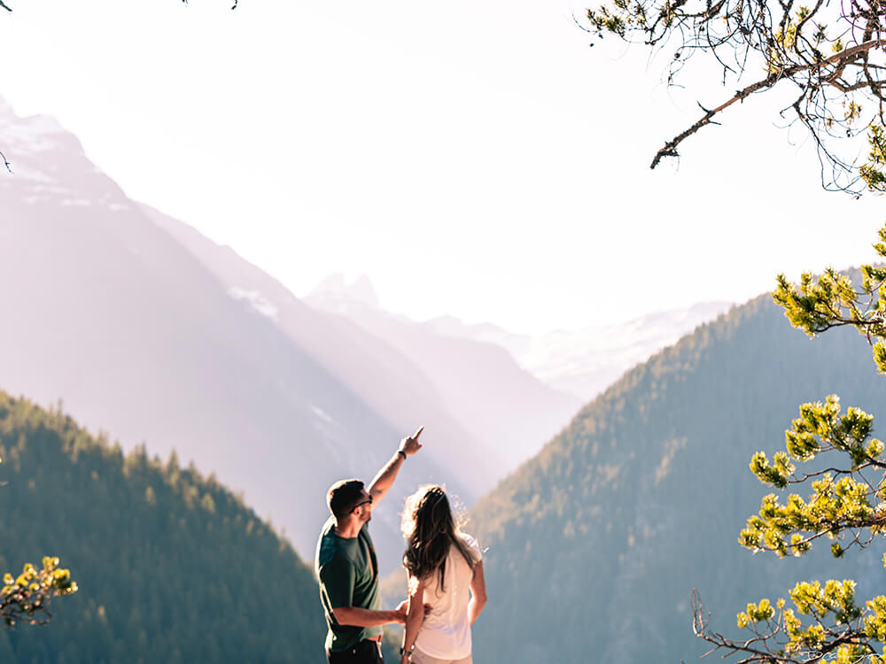 Landscape and portrait photos from a July 2020 trip to the North Cascades. Sourdough Mountain, Diablo Lake, Ross Lake and more.